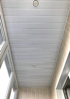 Потолок на балкон с подсветкой - фото 8